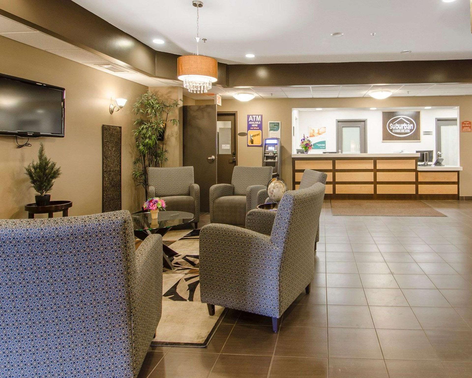 Quality Inn & Suites Estevan Экстерьер фото