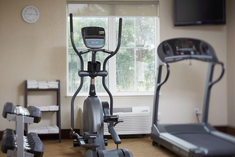 Quality Inn & Suites Estevan Экстерьер фото