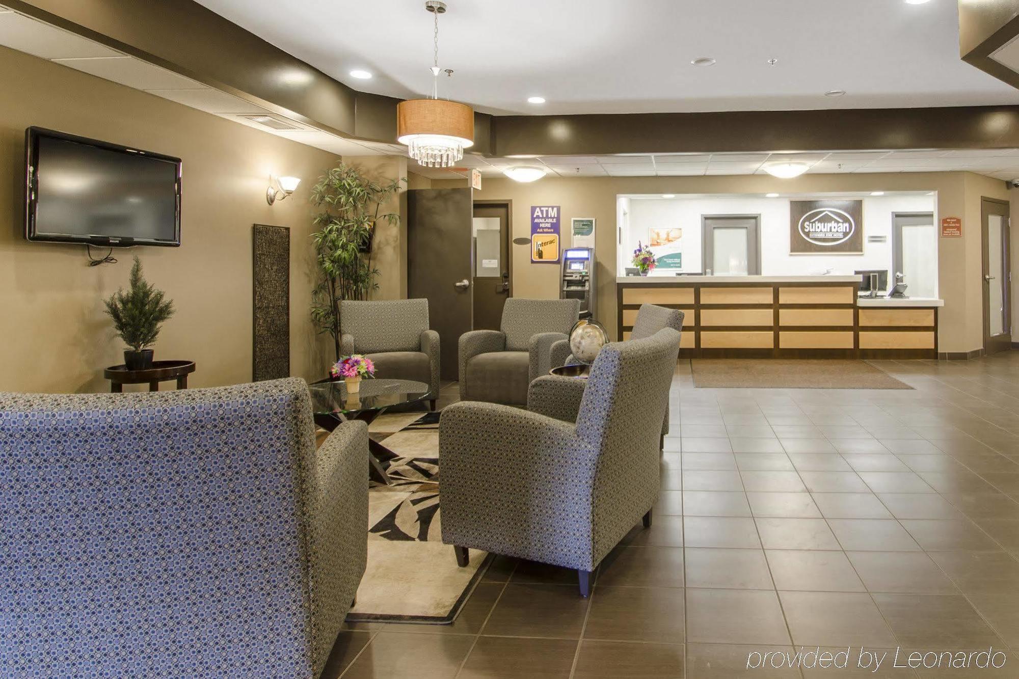 Quality Inn & Suites Estevan Экстерьер фото